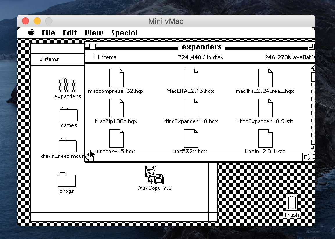 Macintosh  Emulator System 7.0