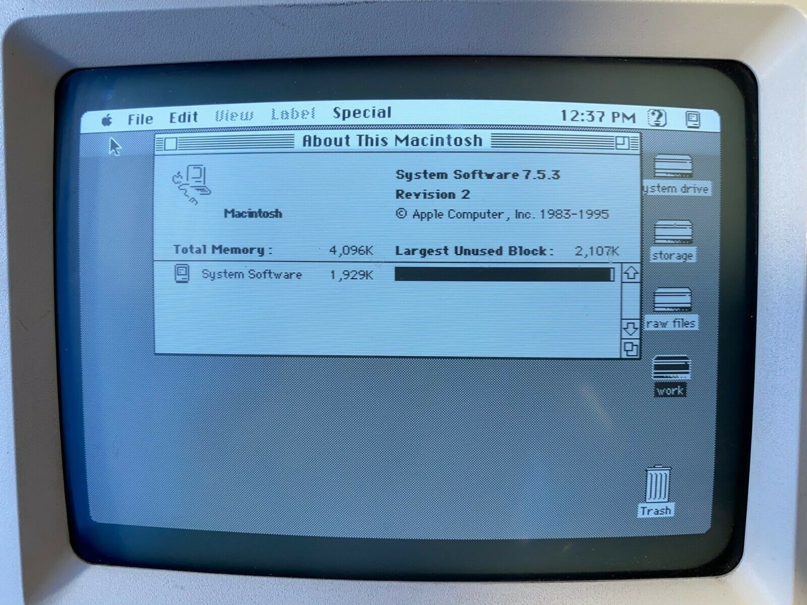 Apple Macintosh classic SE 8 GB 50pin SCSI Macintosh System 7.5.3 Hard Drive